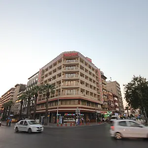grand-corner-boutique-hotel.hotelsofizmir.com/